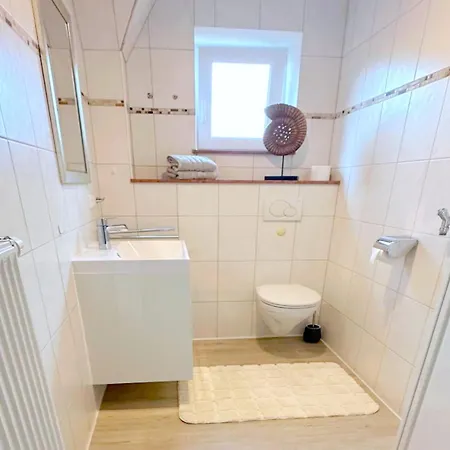 Emilia Apartment Garding