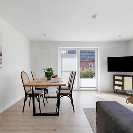Emilia Apartman Garding